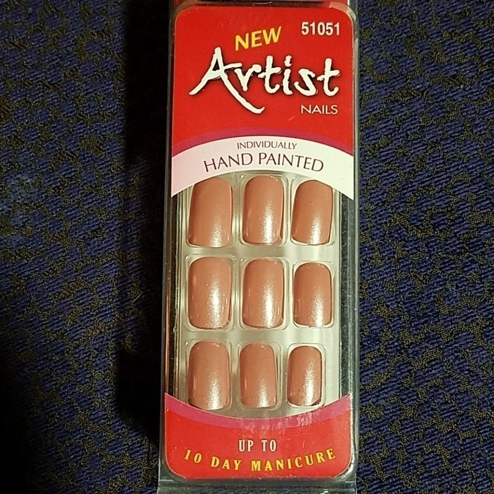 KISS Red & Gold Nails  Hand Painted Artist Glue-On Set